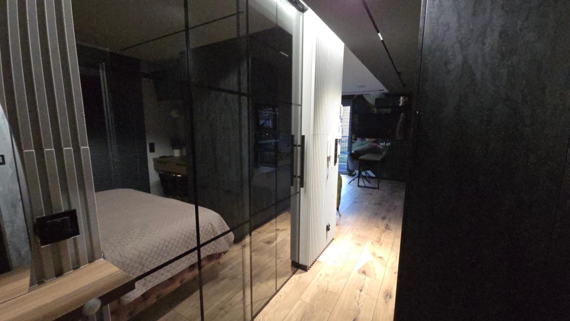 Apartament Dark Prestige New ! - Dostep 24H, Projektor , Garaz Podziemny , Klimatyzacja , Duzy Taras Kielce Exterior foto