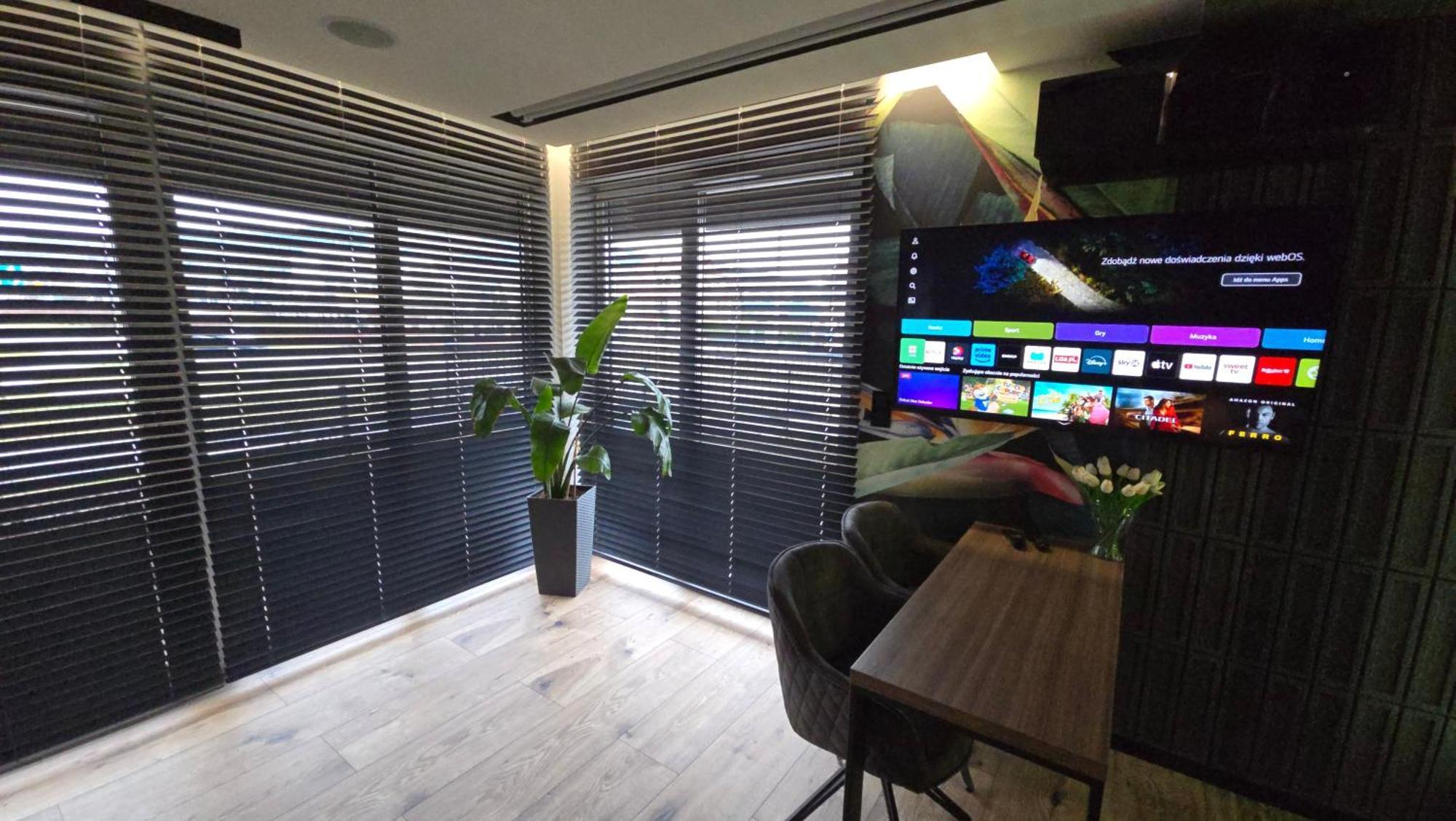 Apartament Dark Prestige New ! - Dostep 24H, Projektor , Garaz Podziemny , Klimatyzacja , Duzy Taras Kielce Exterior foto
