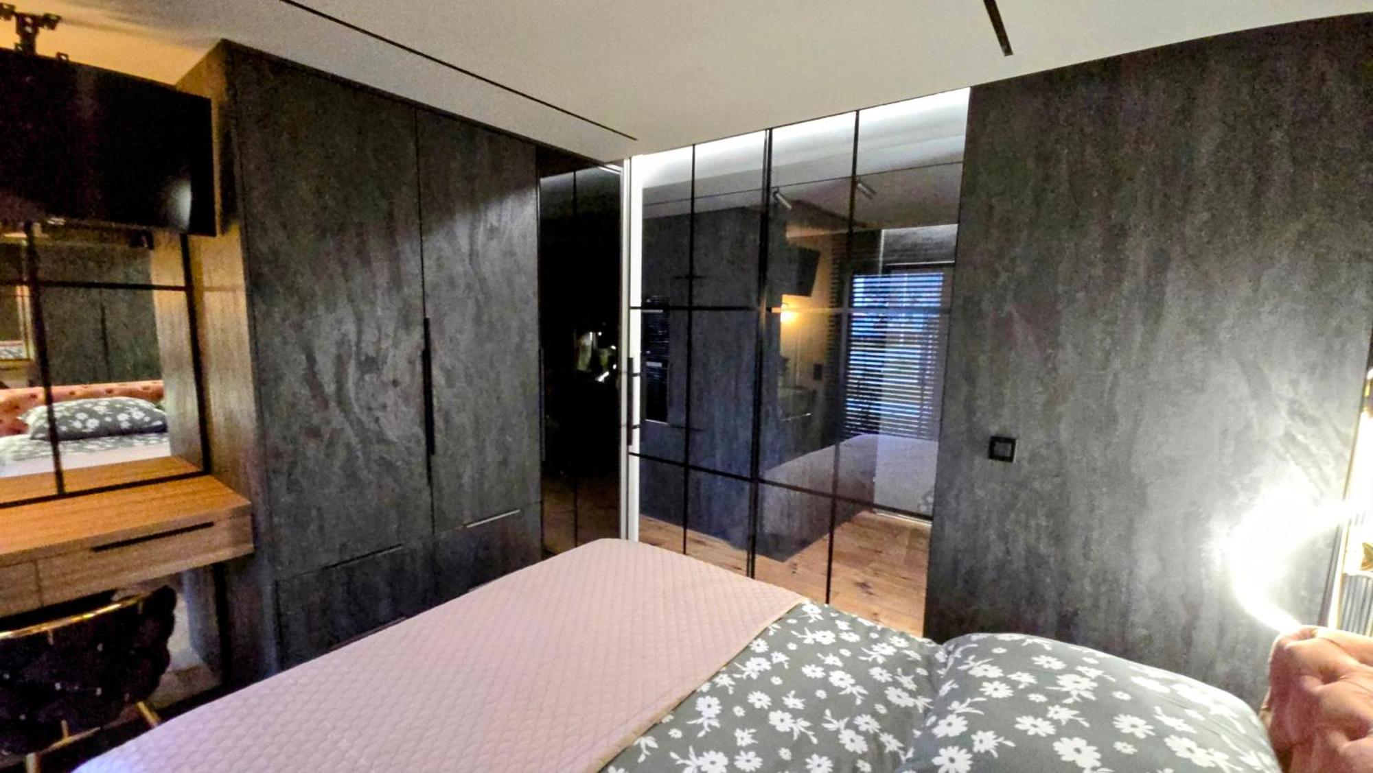 Apartament Dark Prestige New ! - Dostep 24H, Projektor , Garaz Podziemny , Klimatyzacja , Duzy Taras Kielce Exterior foto